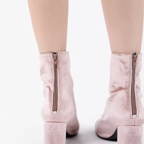 Free People Velvet Cecile Bootie Rose Block Heel Ankle Boots New! - Picture 5 of 12